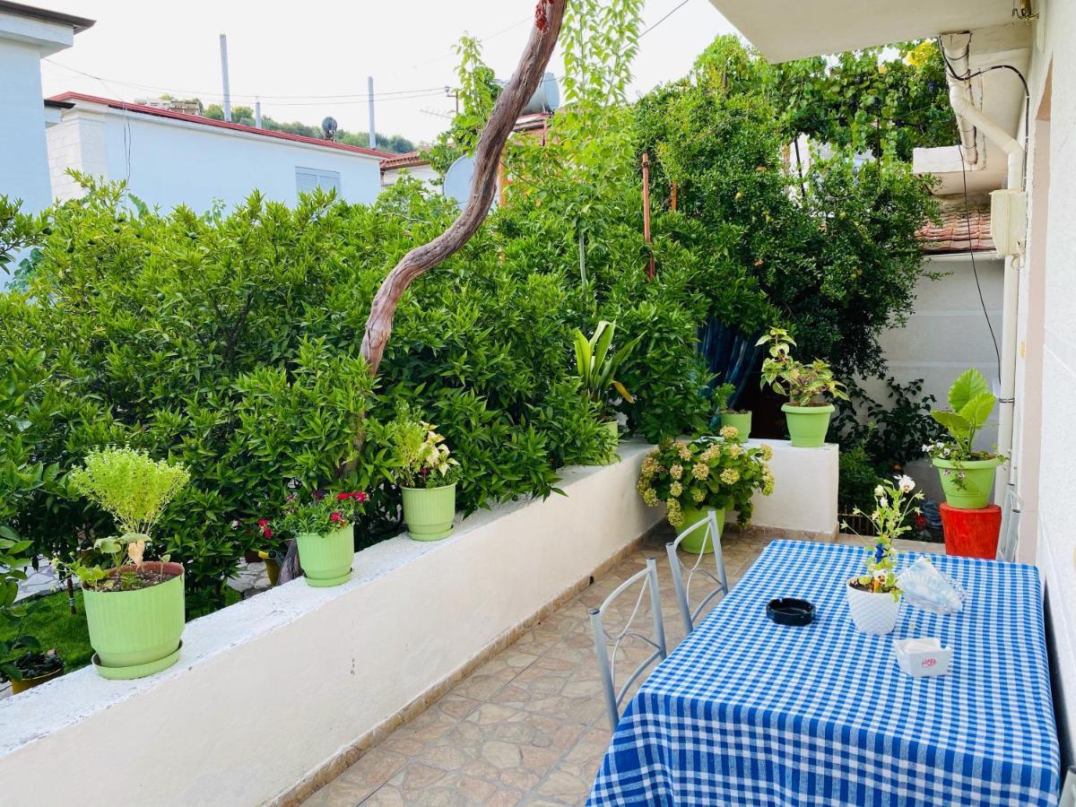 Jemin Apartment Berat Exterior photo